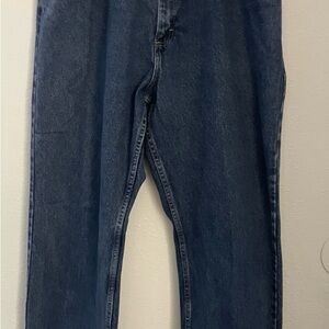 Wrangler Men's Dark Blue Relaxed Fit Straight Jeans-Size 39” waist & 31.5 Inseam